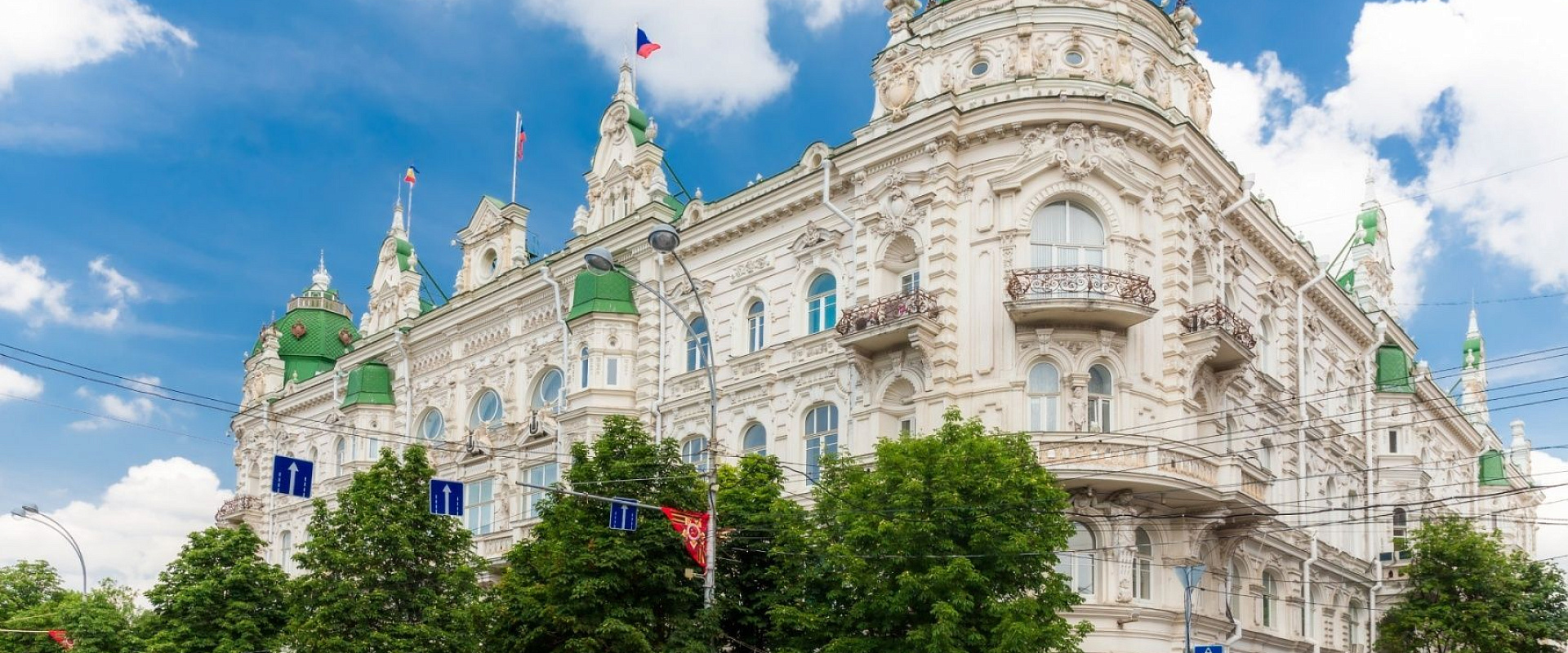 ПО ДОНУ ГУЛЯЕТ ДУША ИЗ РОСТОВА-НА-ДОНУ